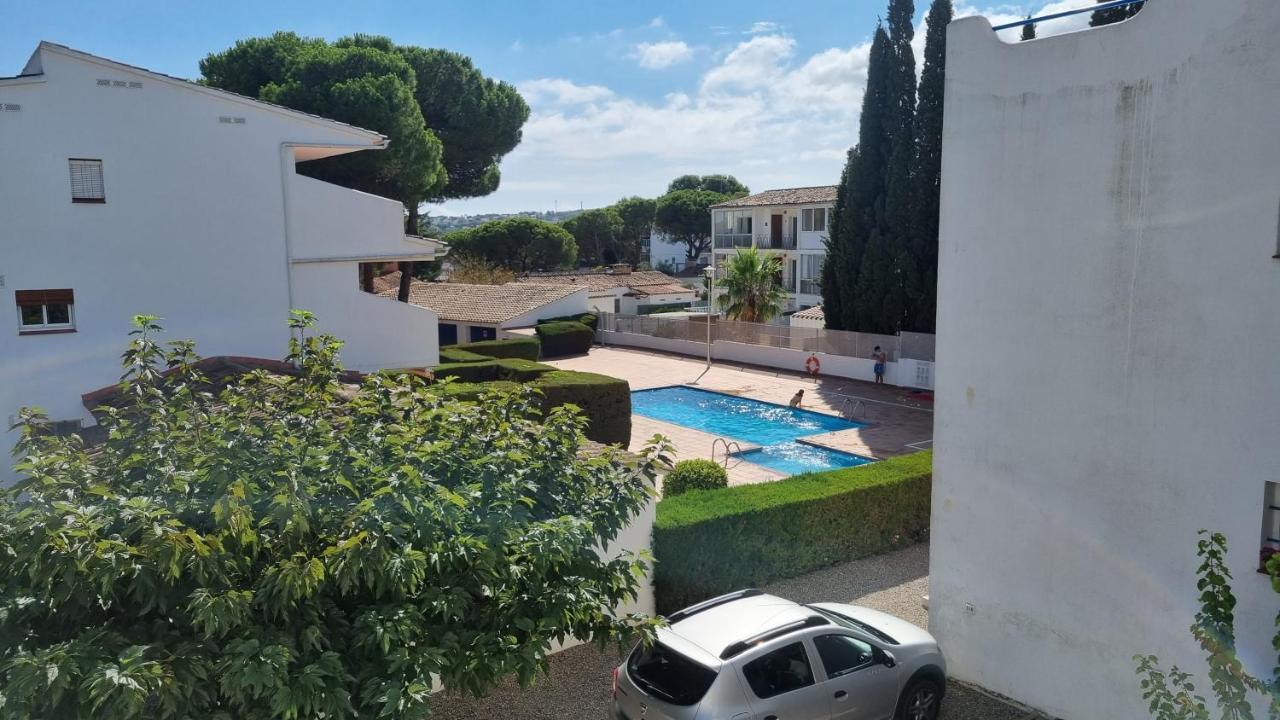 Apartamento Familiar Con Piscina Y Wifi L' Escala Екстериор снимка